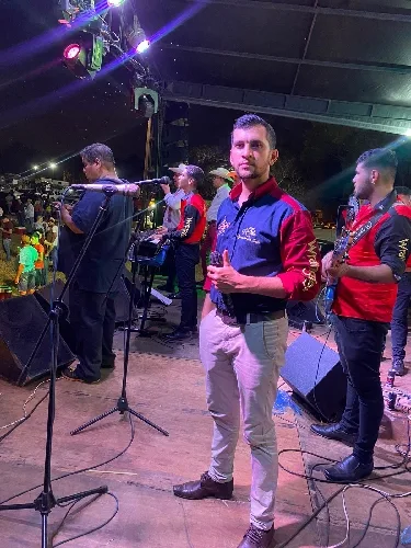 Foto de Agrupación sin límite