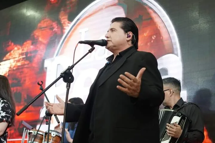 Foto de Alejandro Simón y Su Dinastía