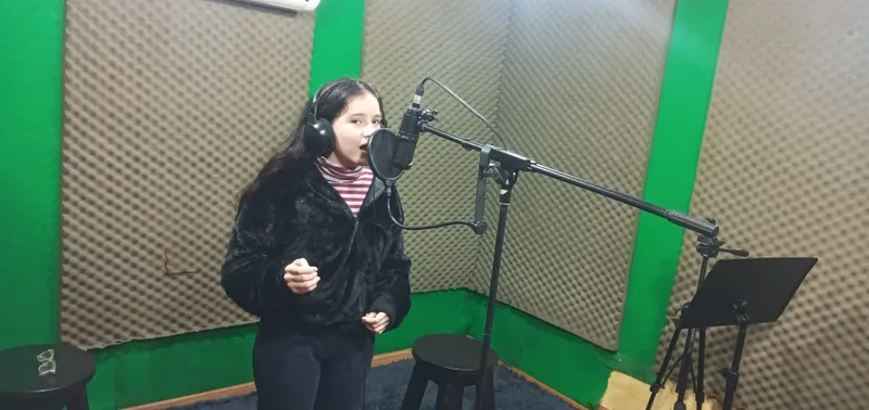 Foto de Analia Constanza. La dulce y melodiosa voz del Paraguay
