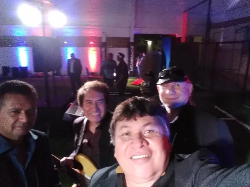 Foto de Clasikero's con Kike Riveros