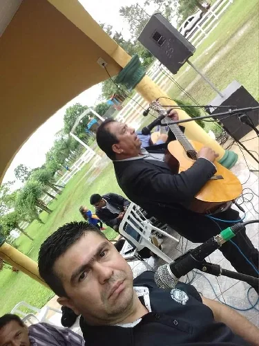 Foto de Duo/Hermanos/Torres