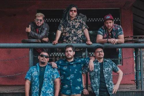 Foto de ENTRE HOJAS