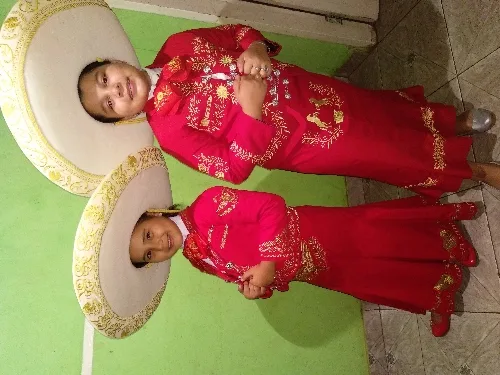 Foto de La Pequeña Mariachi