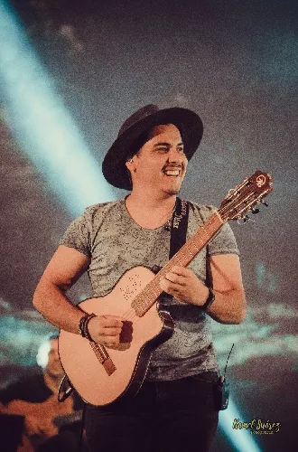 Foto de Roscer Diaz & Grupo
